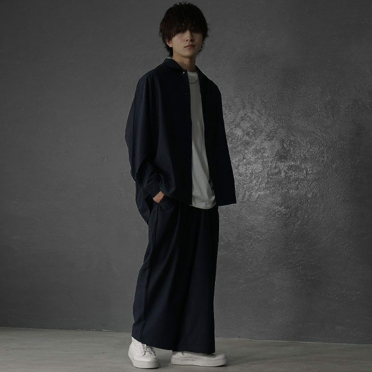 セットアップメンズコーデ