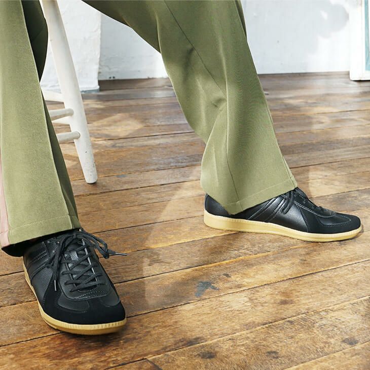 ローテクスニーカーを選ぶ