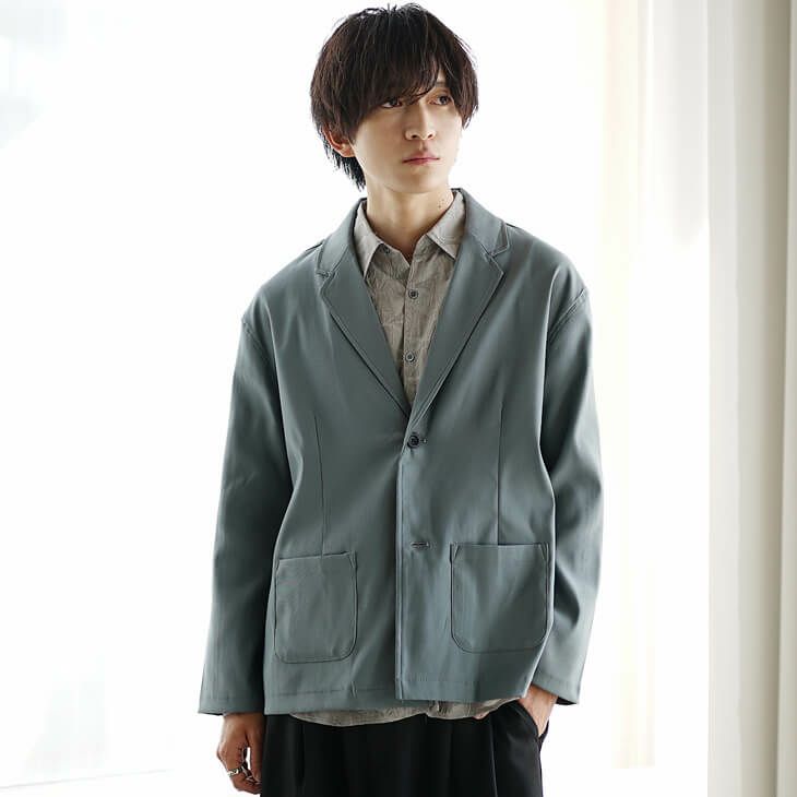 春アウターメンズコーデ