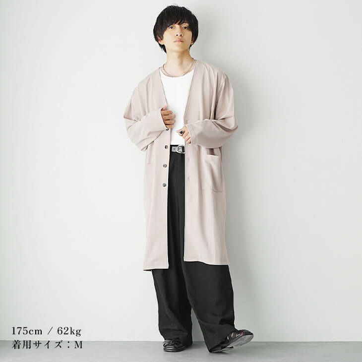 ナチュラルベージュメンズコーデ