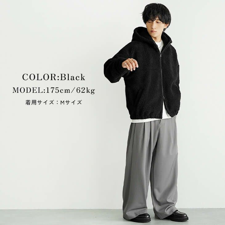 ブラックミニマルコーデ