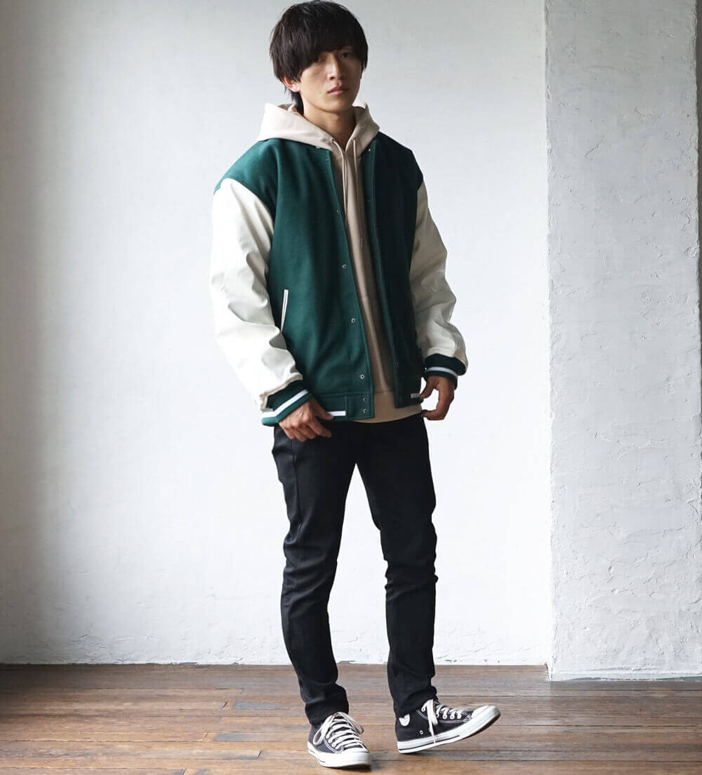 黒スキニーパンツ冬コーデ