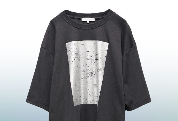 ボックス箔プリントTシャツ