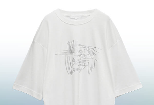 落書き風箔プリントTシャツ