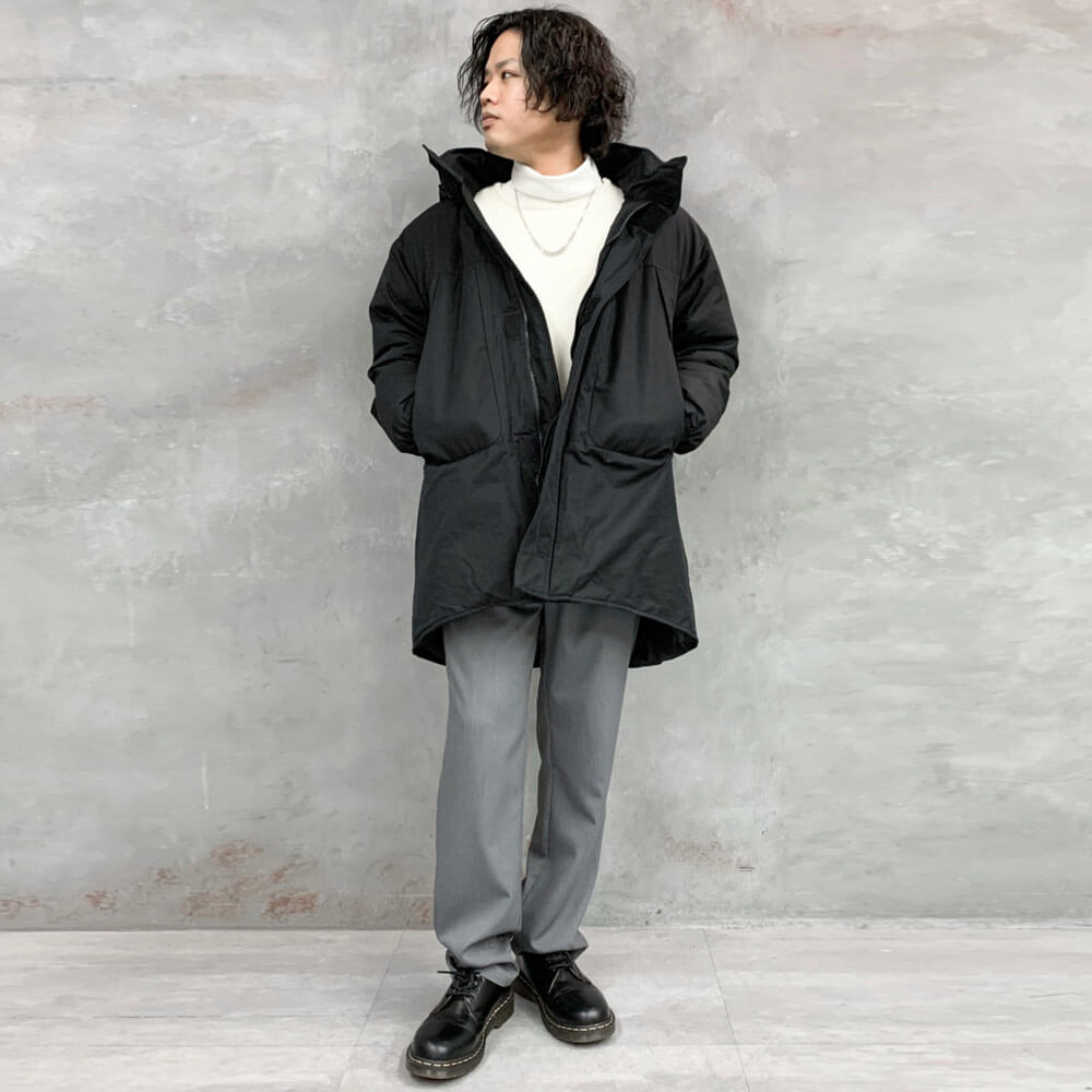 ㉓モノトーンで大人っぽい雰囲気に