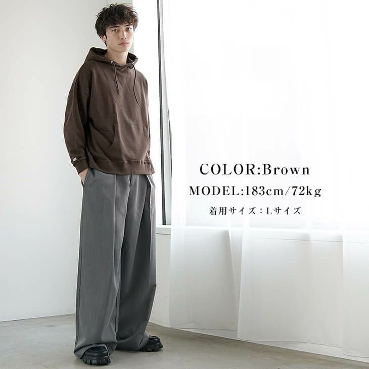 ブラウンカラーナチュラルコーデ