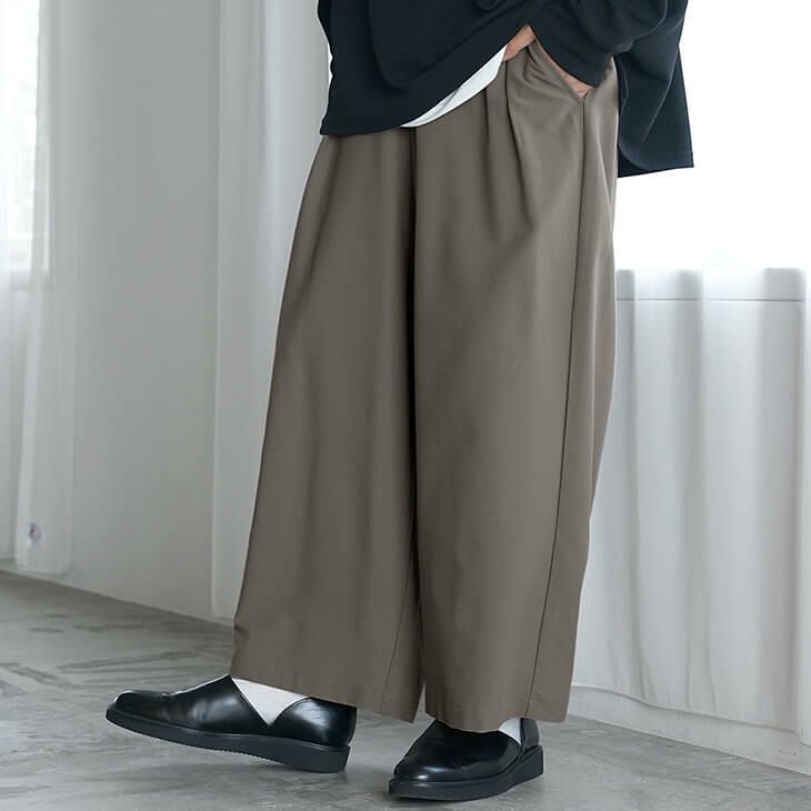 流行りのメンズパンツ