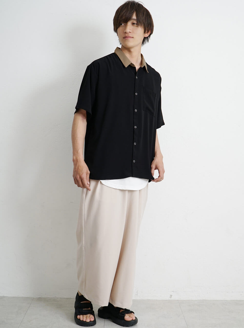 クレリックシャツでの綺麗めカジュアルコーデ