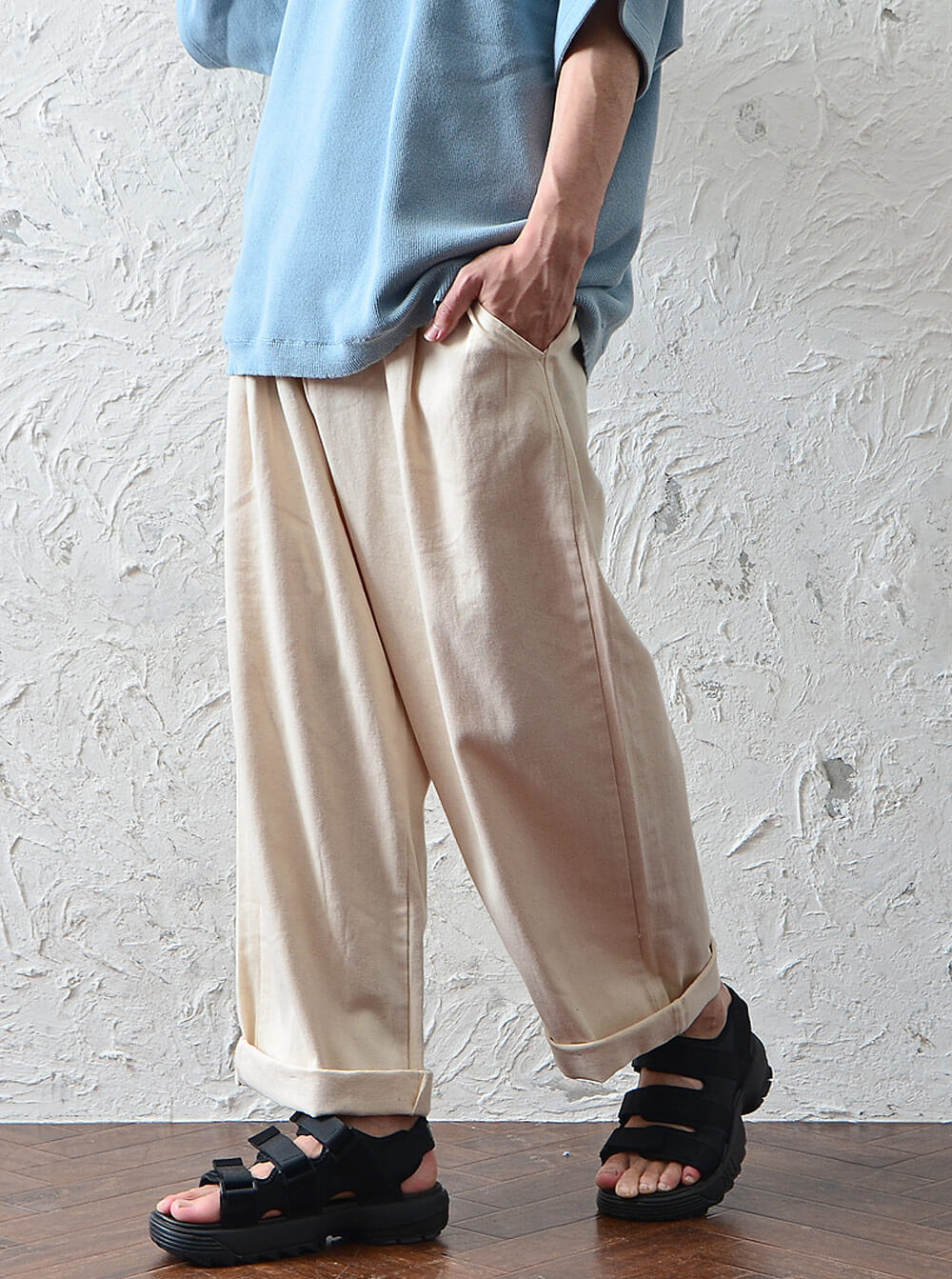 22年トレンド 白パンツのメンズコーデを完全マスター