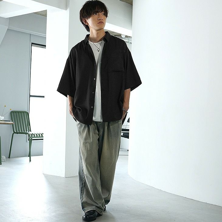 デニムコーデメンズ夏