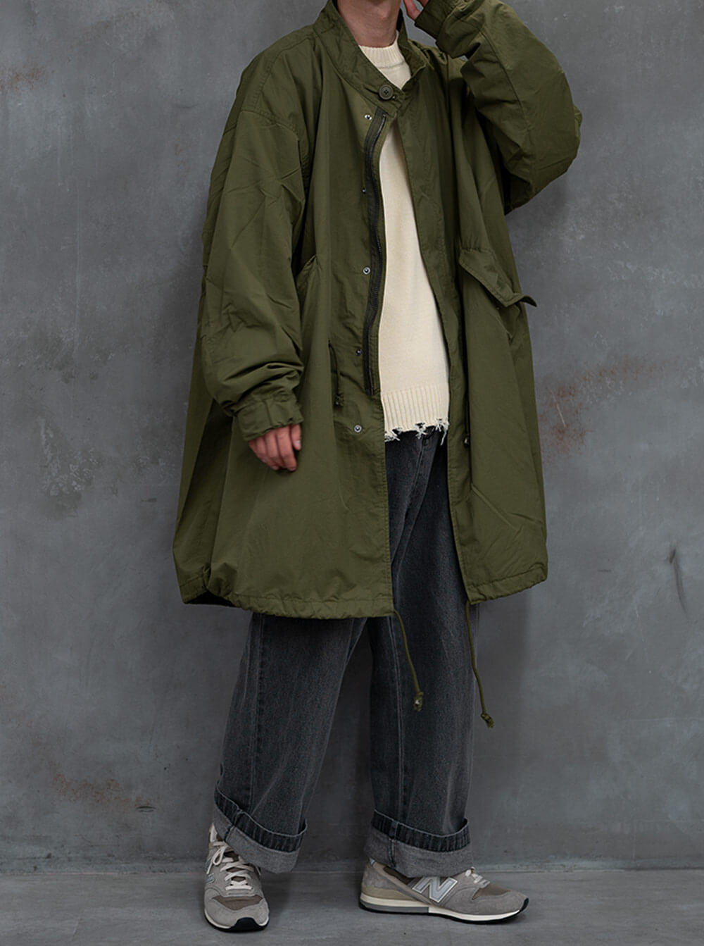 スタンドモッズコート＋ワイドグレージーンズコーデ