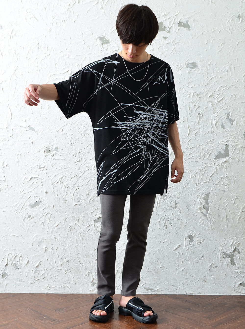 ビッグシルエットTシャツコーデ