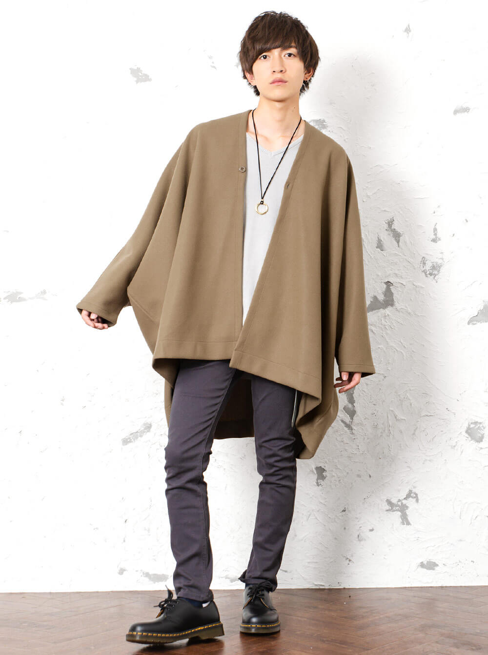 メルトンビッグポンチョコーデ