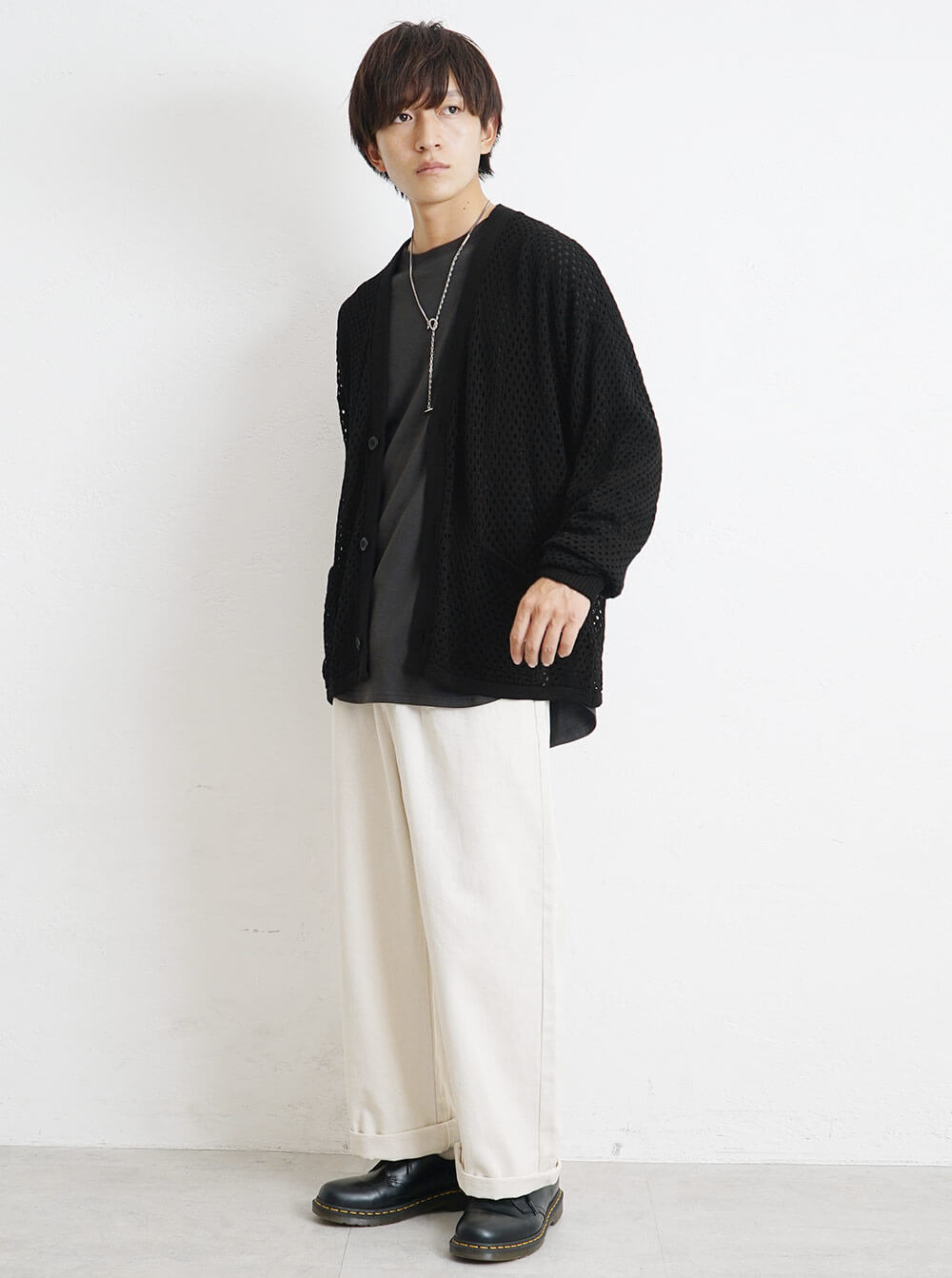 ワイドパンツコーデ