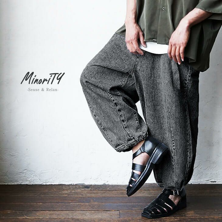 MINORITY レザー ショートパンツ - ショートパンツ